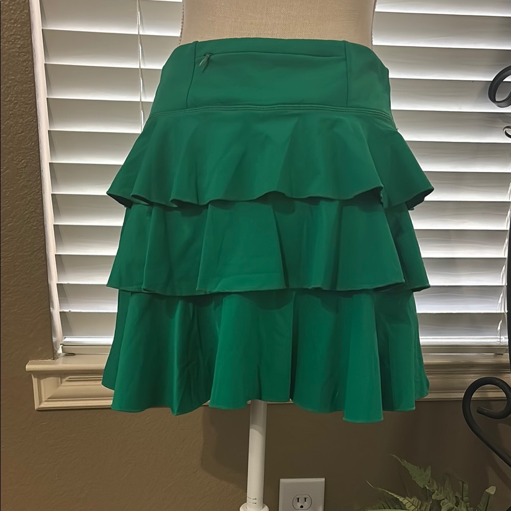 Jack Smith ruffled tennis skirt, casual mini skater skirt with shorts - Picture 3 of 9